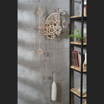 Aero Clock. Zegar ścienny z wahadłem - UGEARS